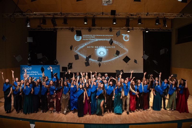 Cerimònia de l'Acte de Graduació del Curs Acadèmic 2024-2025 i lliurament del Premi Internacional a l'Optometrista de l'Any 2025, David Pablo Piñero