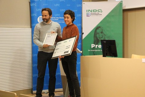L’estudiant de màster Raquel van Ginkel guanya la 1a edició del Premi INDO - UPC de recerca jove en optometria