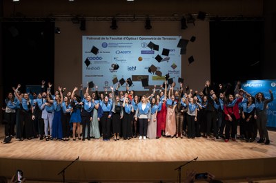 La FOOT gradua 92 nous professionals de la salut visual